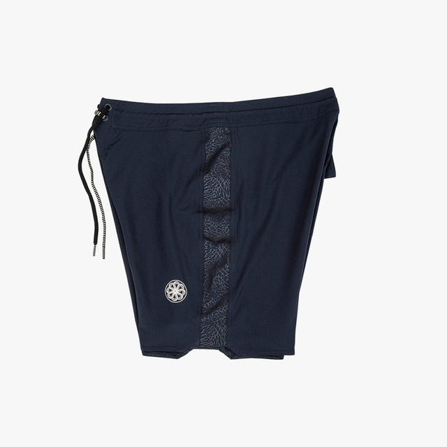 Le Bronz 18" Shorts - Black